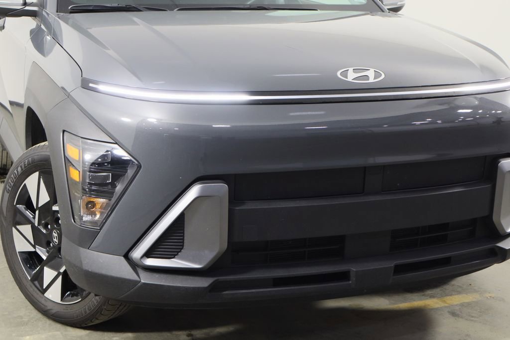 Used 2025 Hyundai Kona SEL image 43