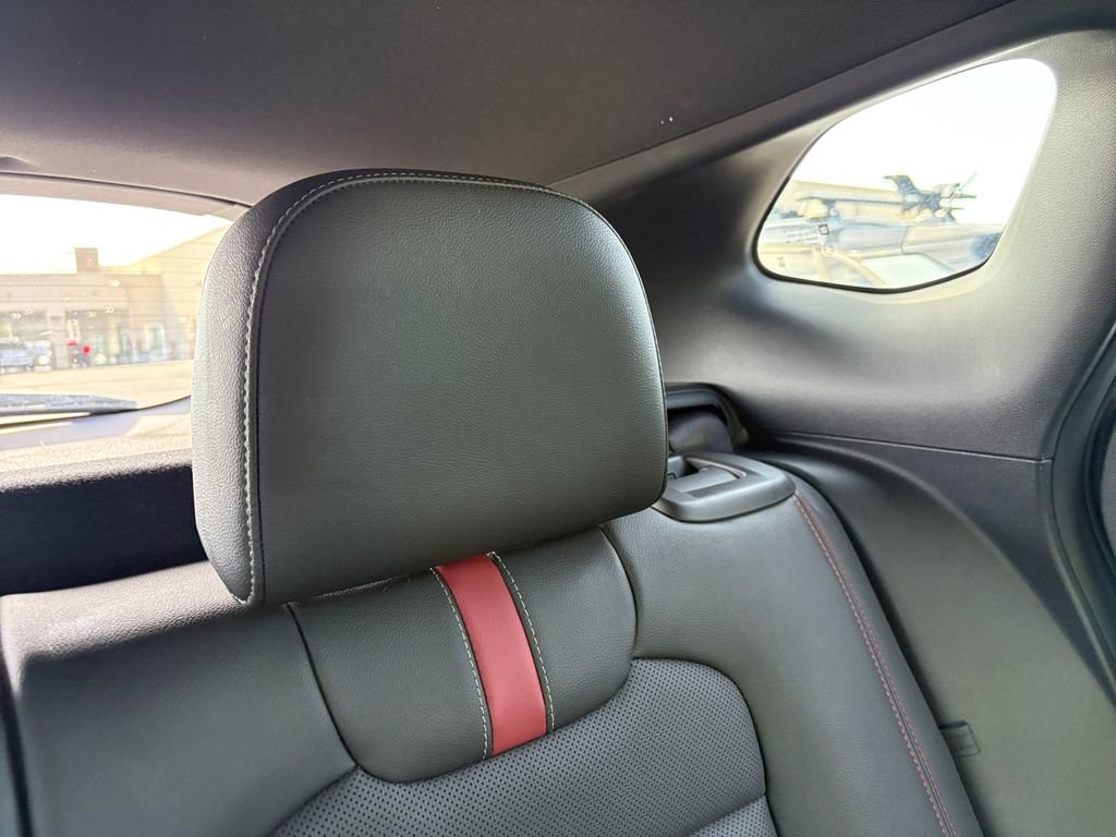 Used 2024 Chevrolet Trax RS FWD image 12