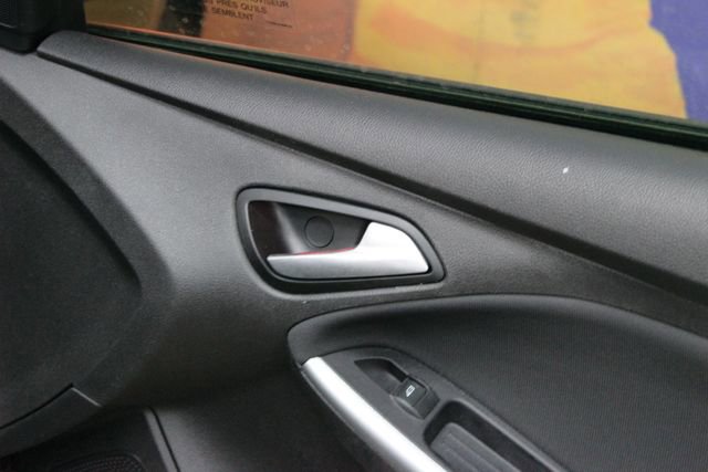 Used 2013 Ford Focus SE FWD image 9