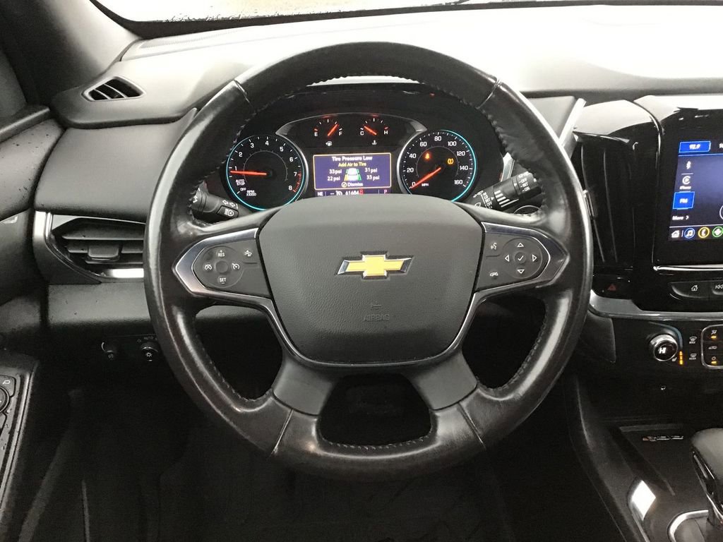 Used 2022 Chevrolet Traverse LT image 13
