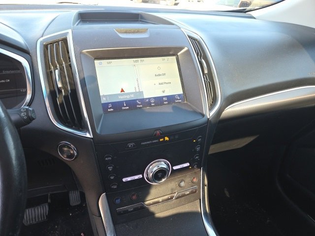 Used 2020 Ford Edge Titanium w/ Equipment Group 301A image 10