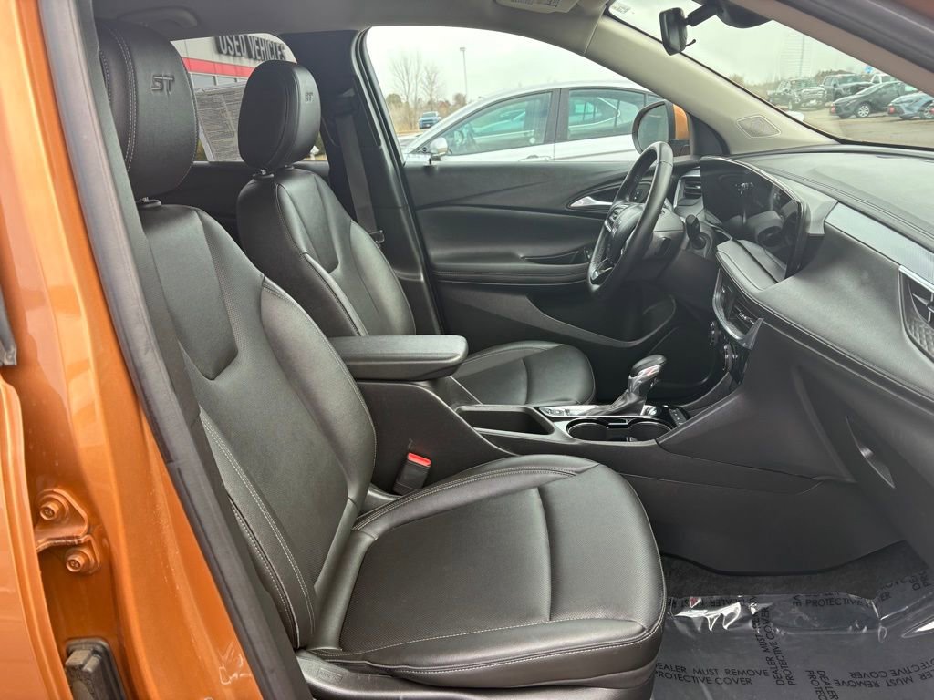 Used 2024 Buick Encore GX Sport Touring AWD/4WD image 14