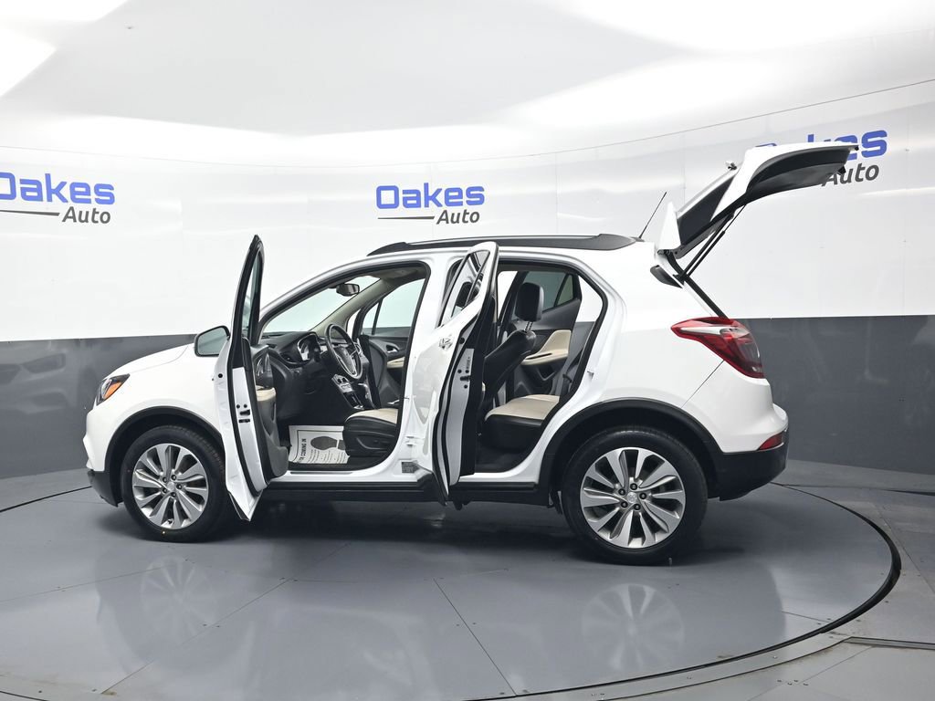 Used 2018 Buick Encore Preferred FWD image 52