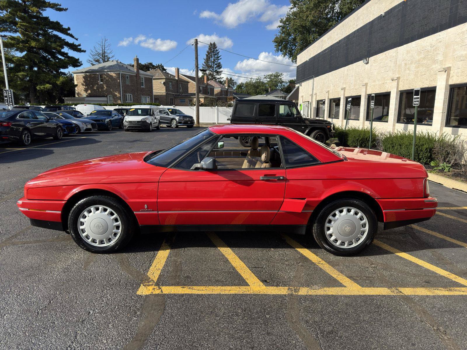 Used 1988 Cadillac Allante FWD image 15