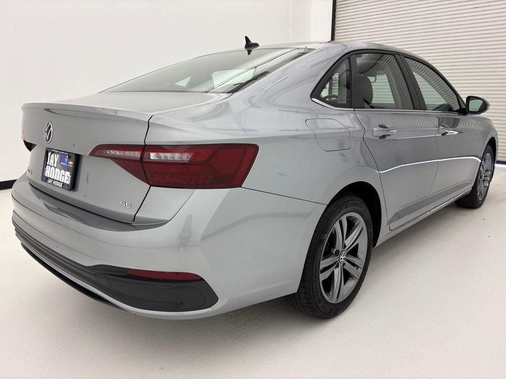 Used 2024 Volkswagen Jetta SE FWD image 20