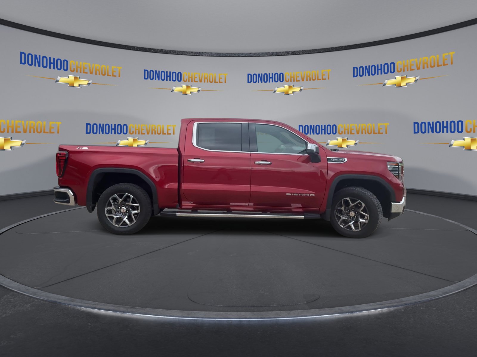 Used 2026 GMC Sierra 1500 SLT w/ SLT Premium Plus Package AWD/4WD image 9