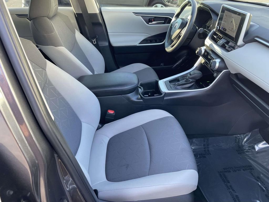 Used 2024 Toyota RAV4 XLE w/ Convenience Package image 48