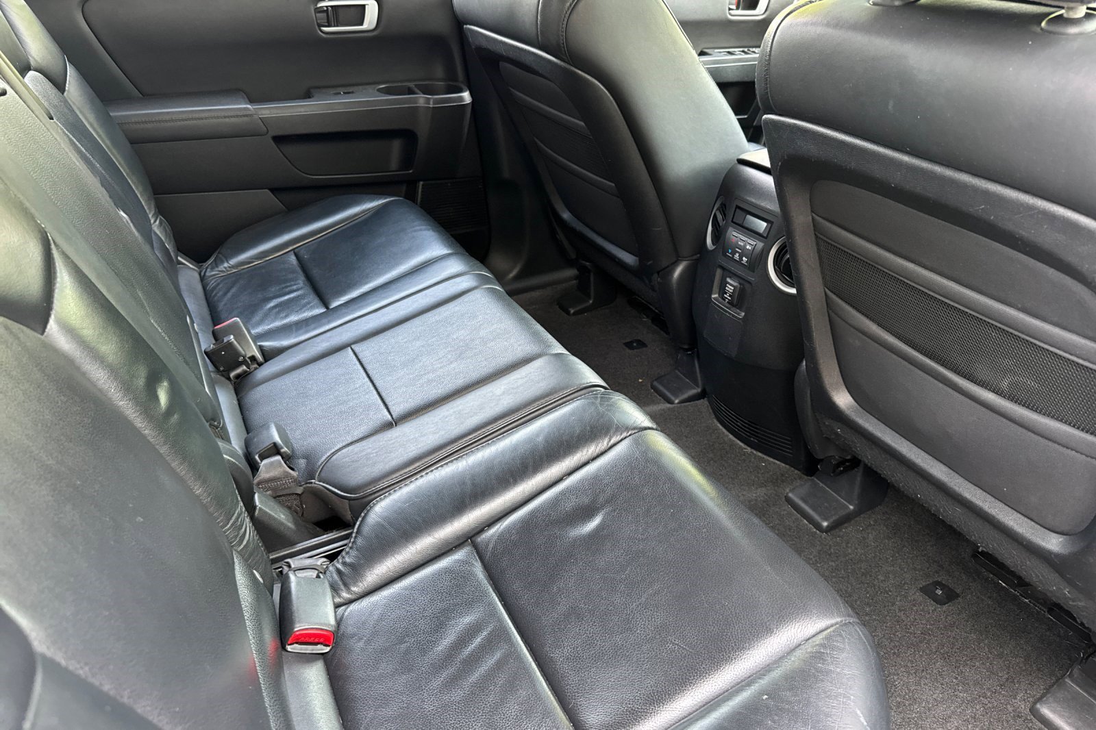 Used 2011 Honda Pilot EX-L image 30