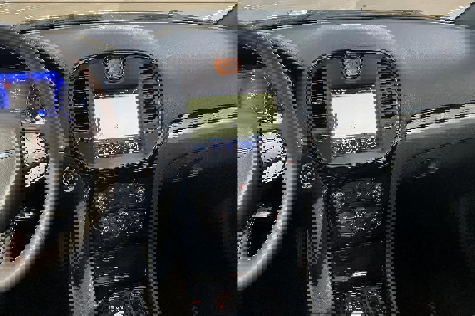 Used 2023 Chrysler 300 S image 7