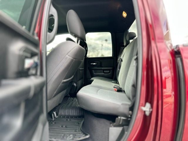 Used 2022 RAM 1500 Classic Warlock AWD/4WD image 19