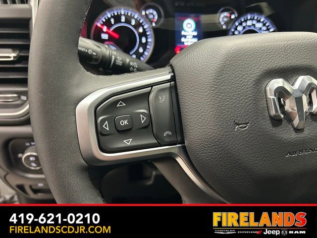 New 2026 RAM 1500 4x4 Crew Cab image 14