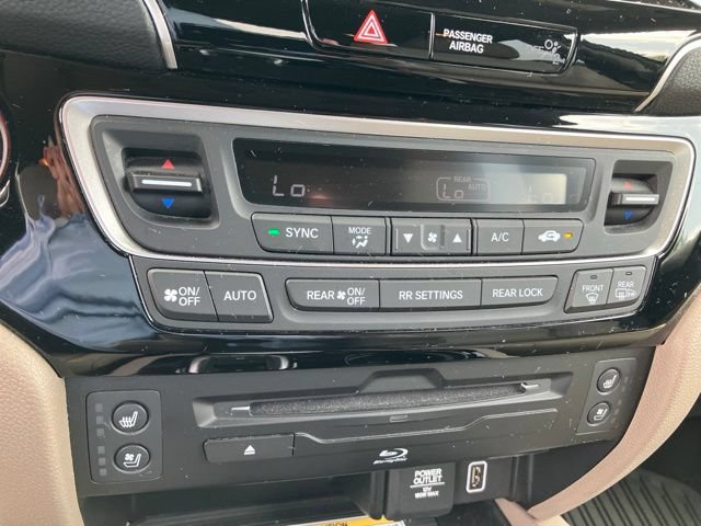 Used 2020 Honda Pilot Elite image 18