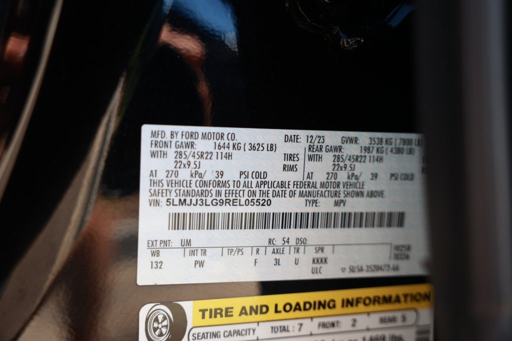 Used 2024 Lincoln Navigator L Reserve AWD/4WD image 45