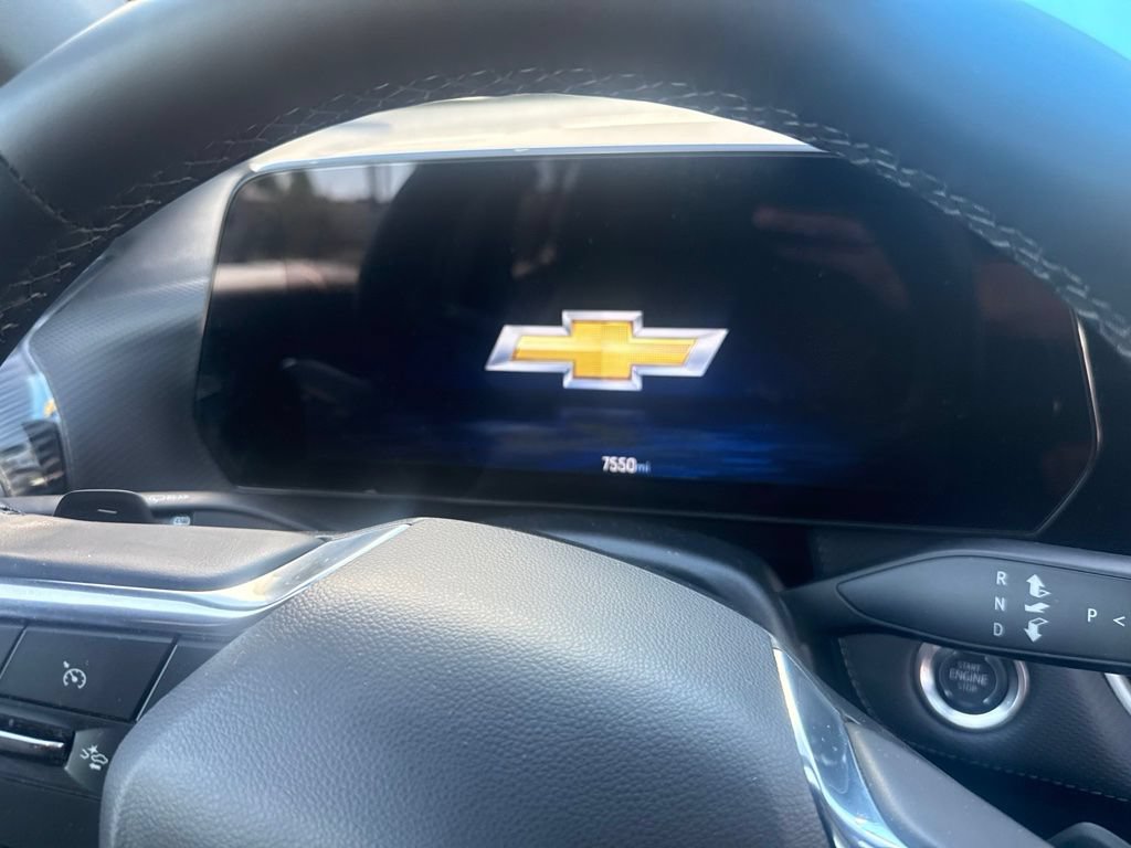 Used 2025 Chevrolet Equinox LT w/ Safety and Technology Package FWD image 6