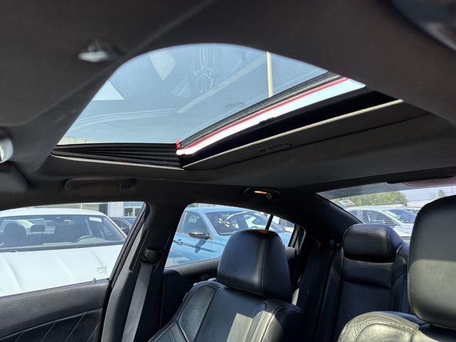 Used 2016 Dodge Charger R/T w/ Plus Group RWD image 18