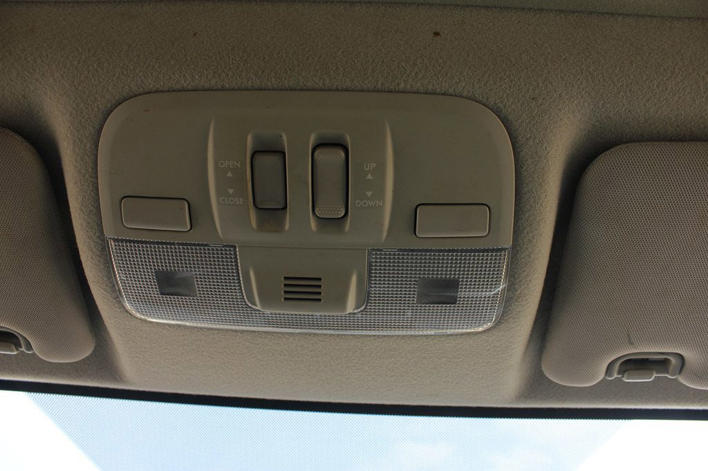 Used 2015 Subaru Crosstrek 2.0i Premium image 23