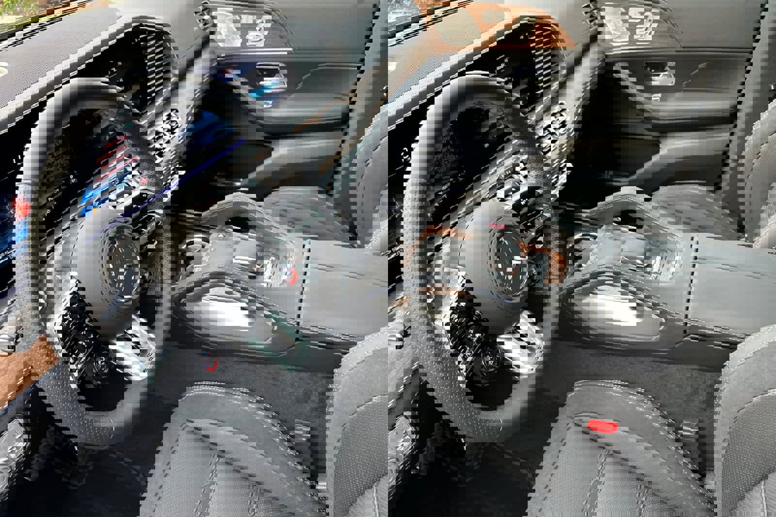 New 2026 Mercedes-Benz GLE 53 AMG 4MATIC image 9