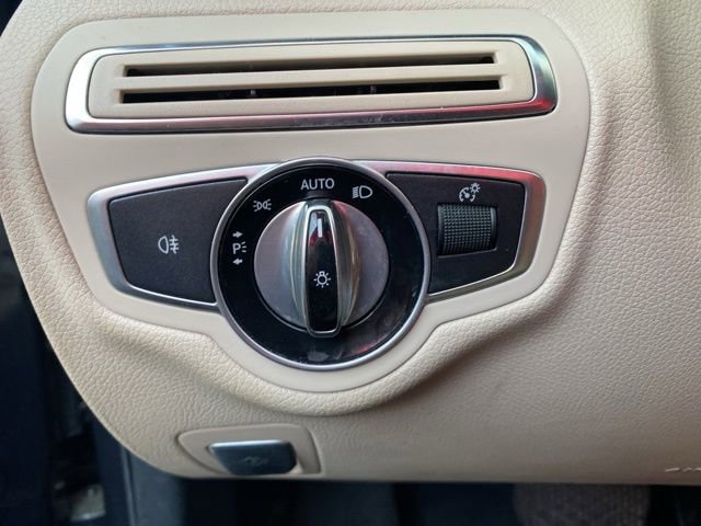 Used 2016 Mercedes-Benz C 300 Sedan image 15