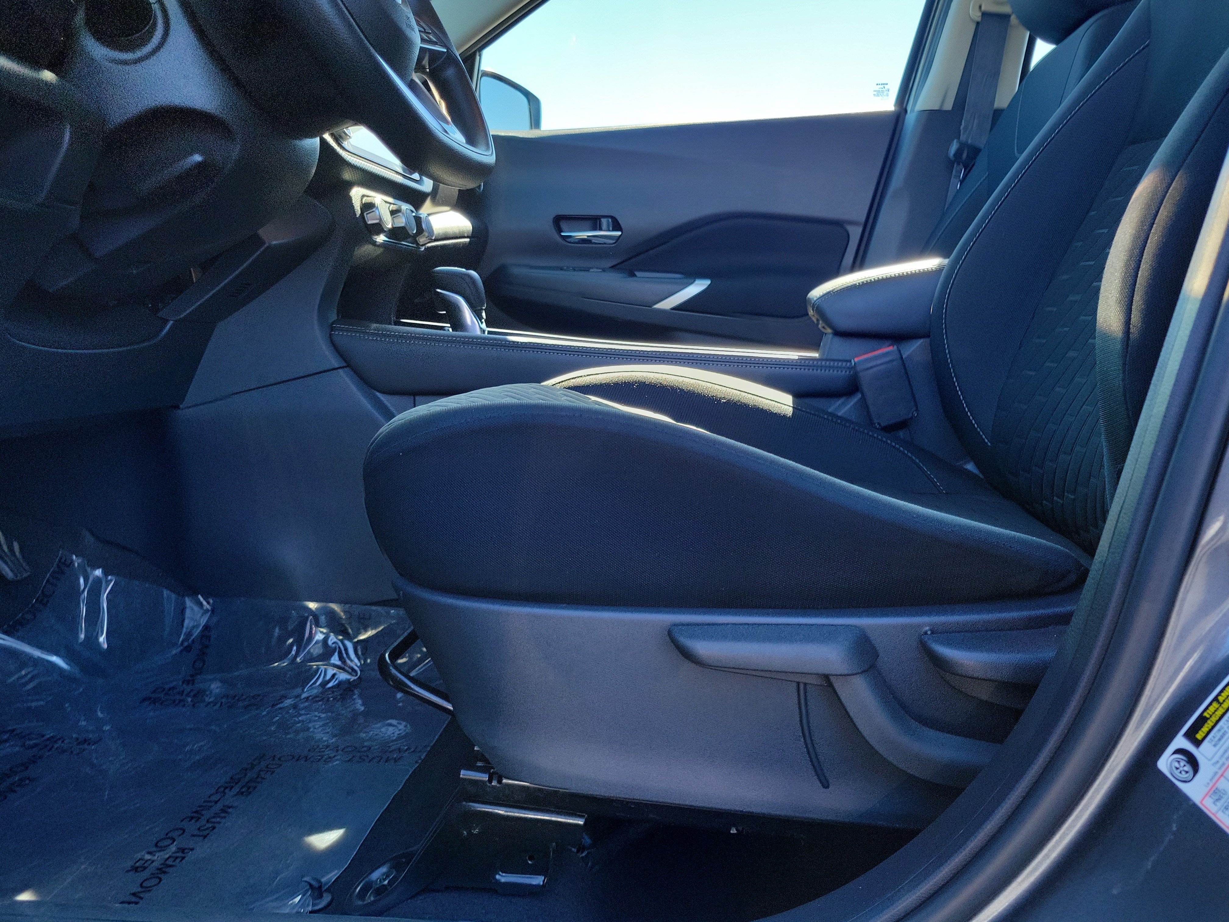 Certified 2023 Nissan Kicks SV FWD image 16