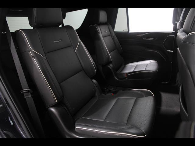Certified 2022 Cadillac Escalade Premium Luxury AWD/4WD image 20