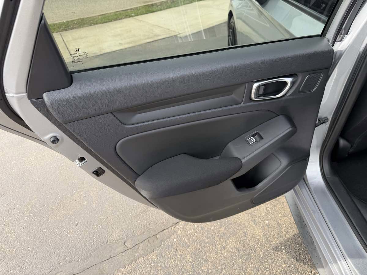 Used 2022 Honda Civic Sport image 14