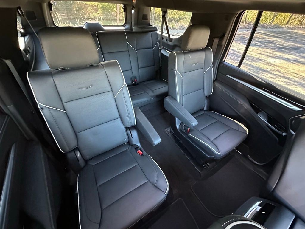 New 2026 Cadillac Escalade ESV Luxury w/ Touring Package image 31