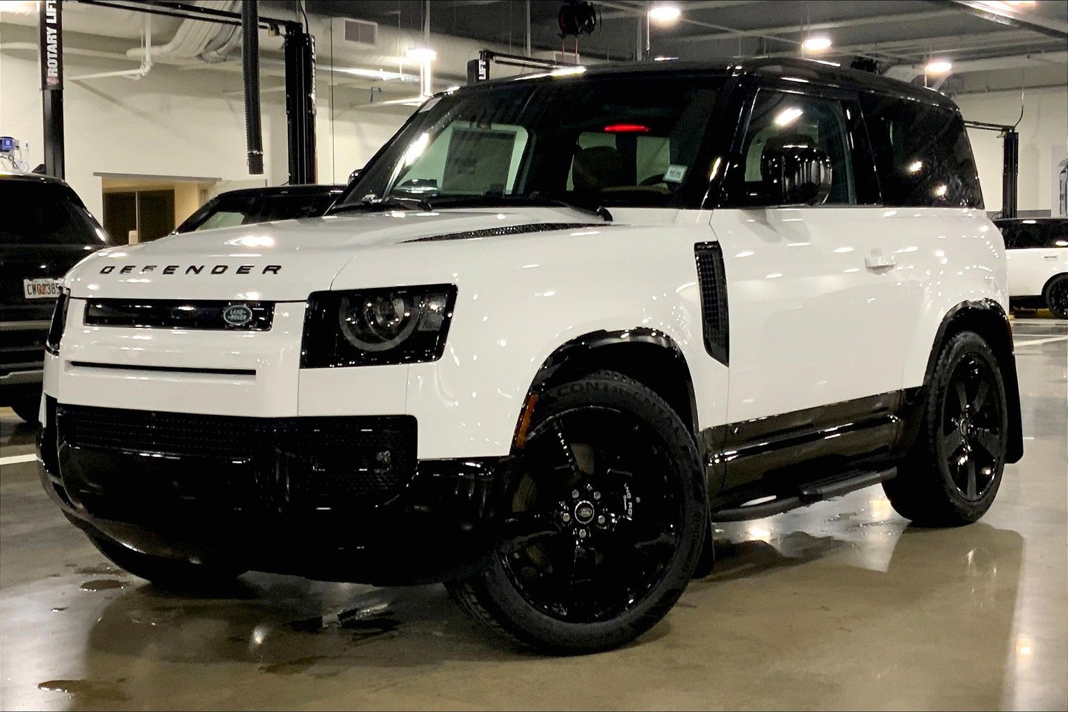Used 2025 Land Rover Defender 90 V8