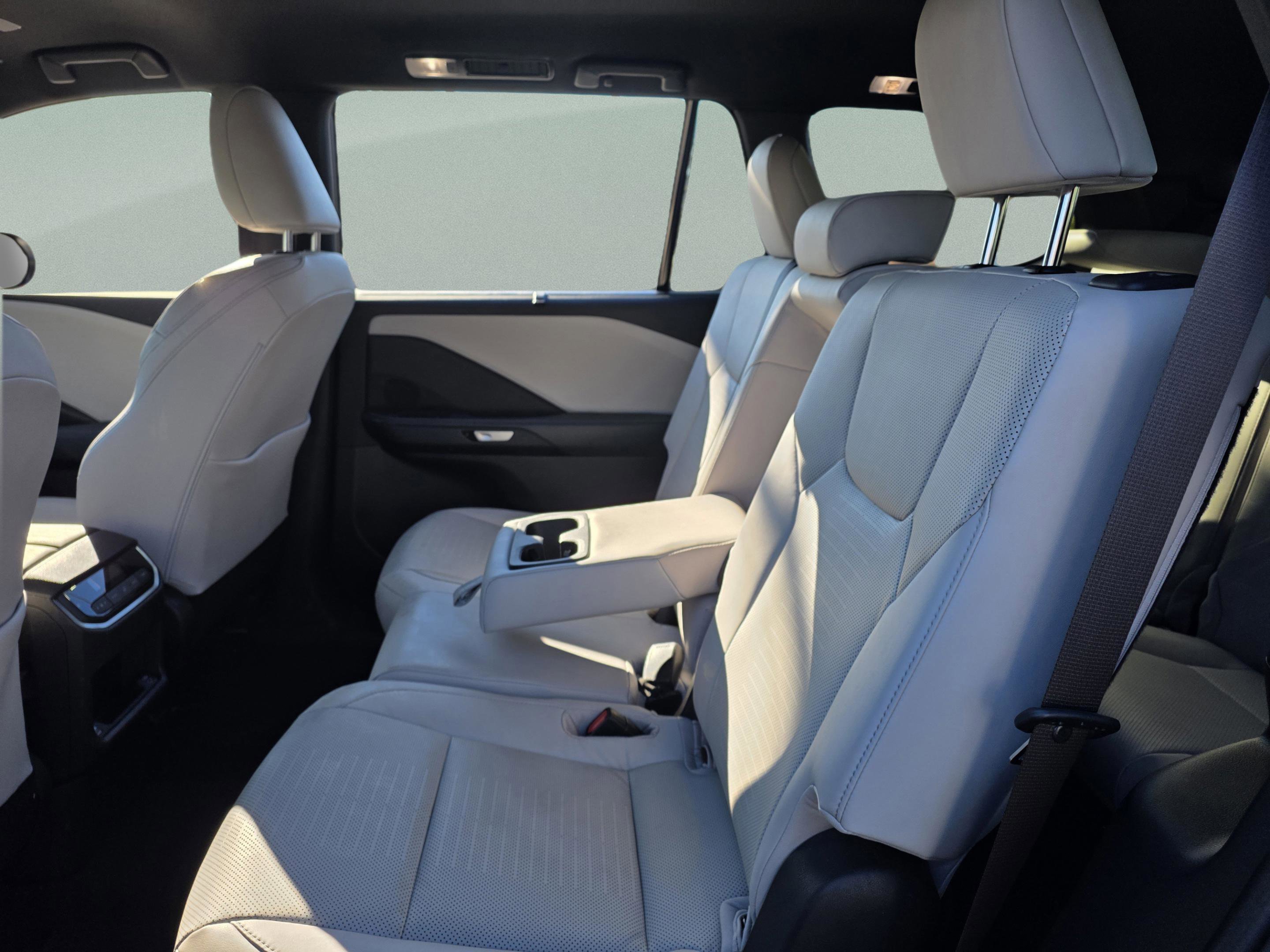 Used 2025 Lexus TX 350 AWD image 17