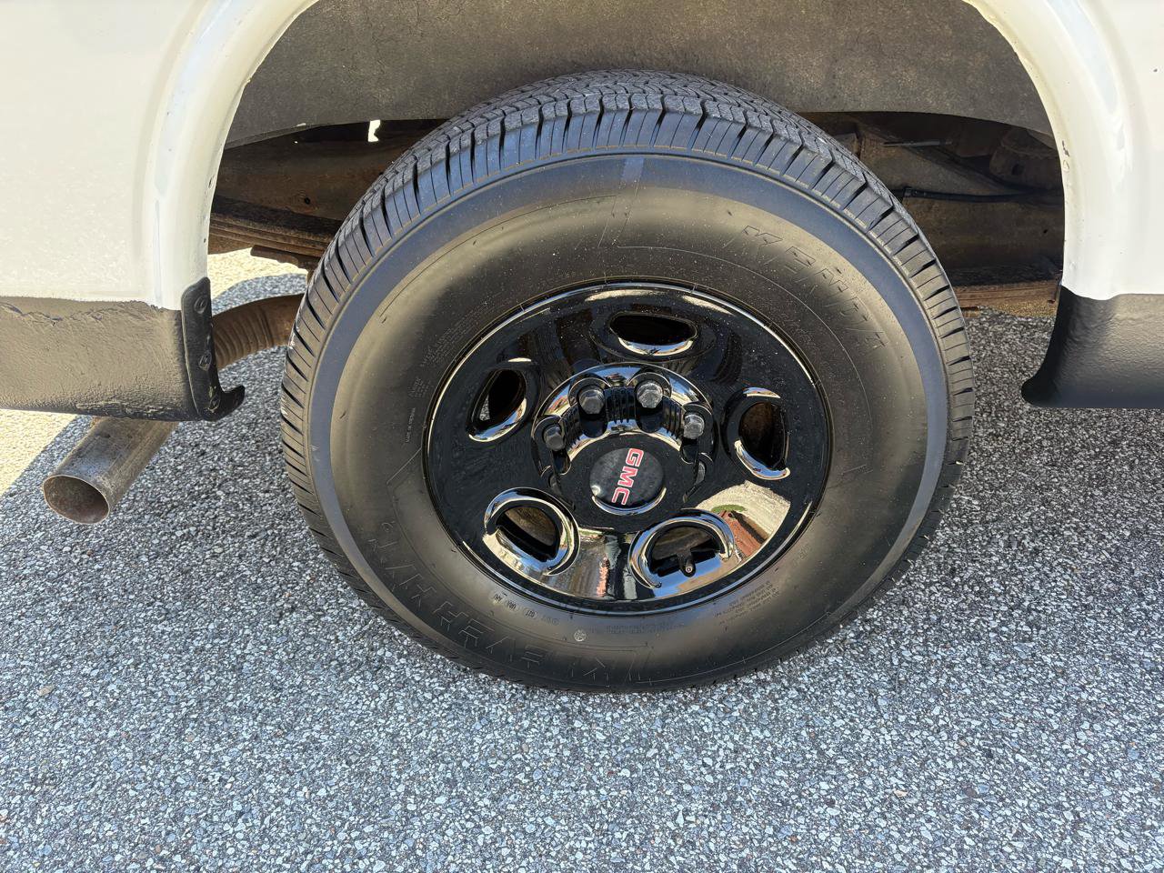 Used 2014 GMC Savana 2500 image 33