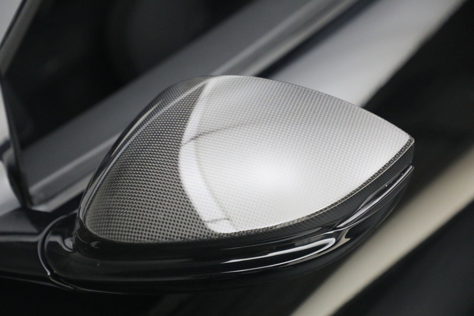 Certified 2025 Ferrari 12Cilindri image 21