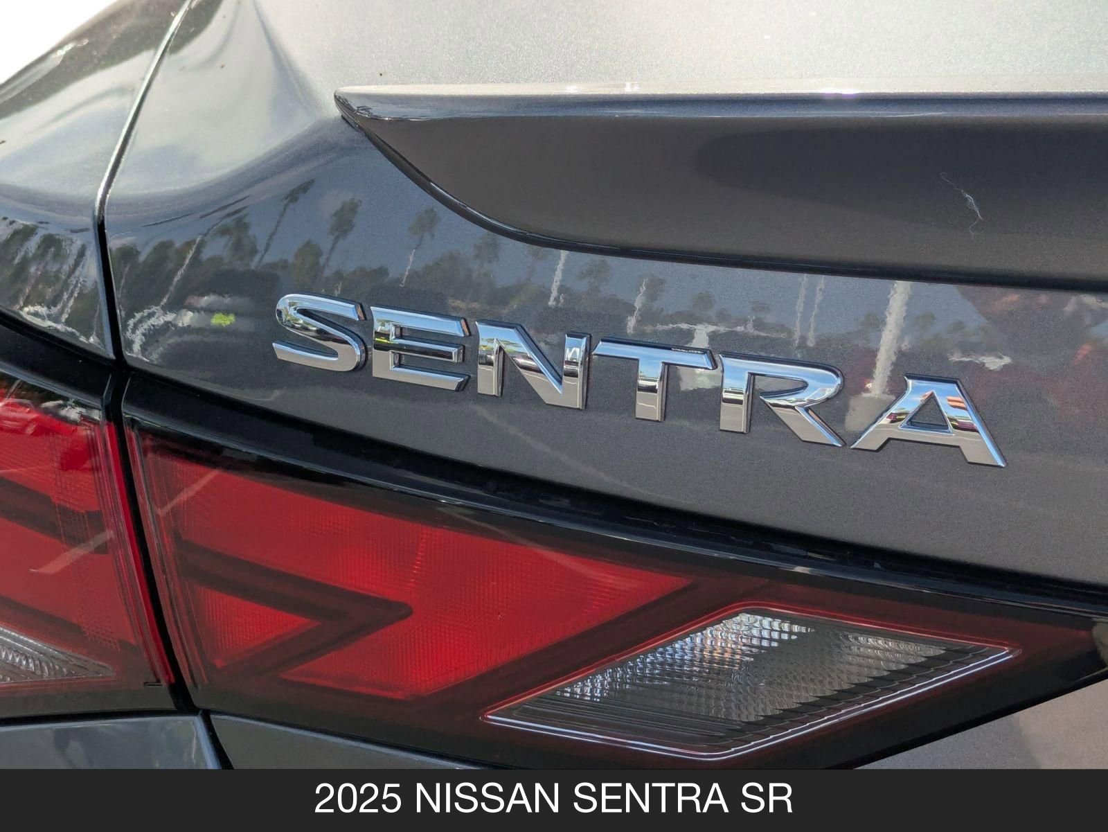 Used 2025 Nissan Sentra SR image 21