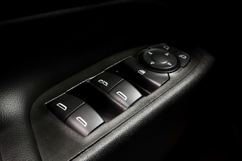 Used 2022 Chevrolet Equinox LT w/ Driver Convenience Package image 27