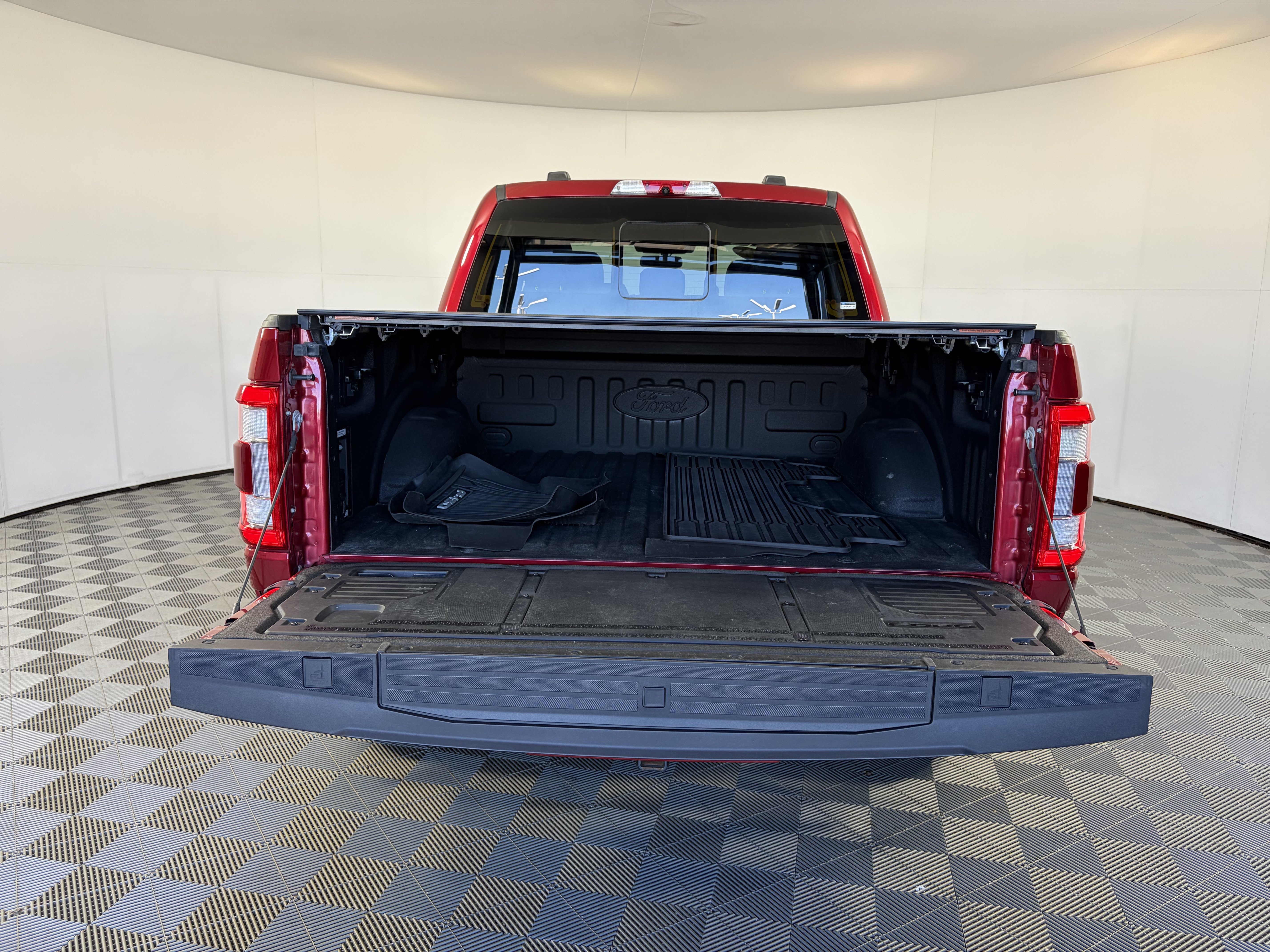 Used 2021 Ford F150 Lariat w/ Equipment Group 502A High AWD/4WD image 14