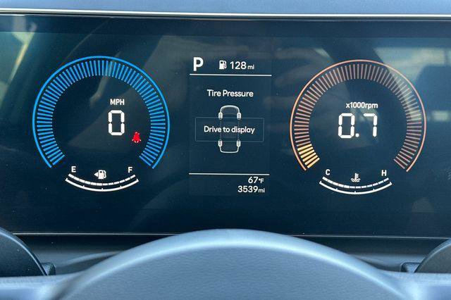 Certified 2026 Hyundai Santa Cruz SEL image 24