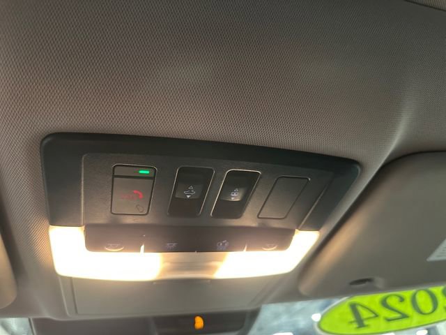 Used 2024 Mitsubishi Outlander SE Black Edition image 34