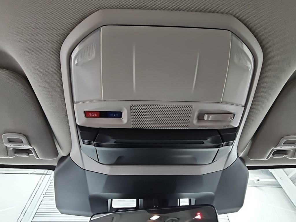 Used 2024 Subaru Ascent Premium w/ Convenience Package image 22