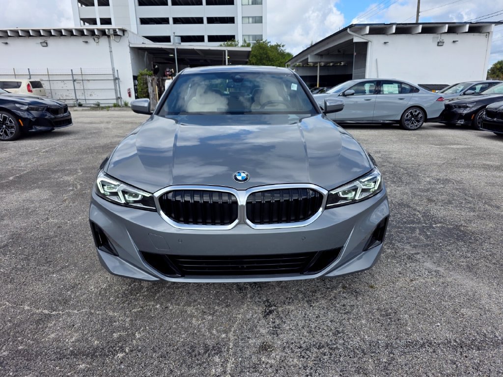 New 2026 BMW 330i Sedan w/ Premium Package RWD image 2