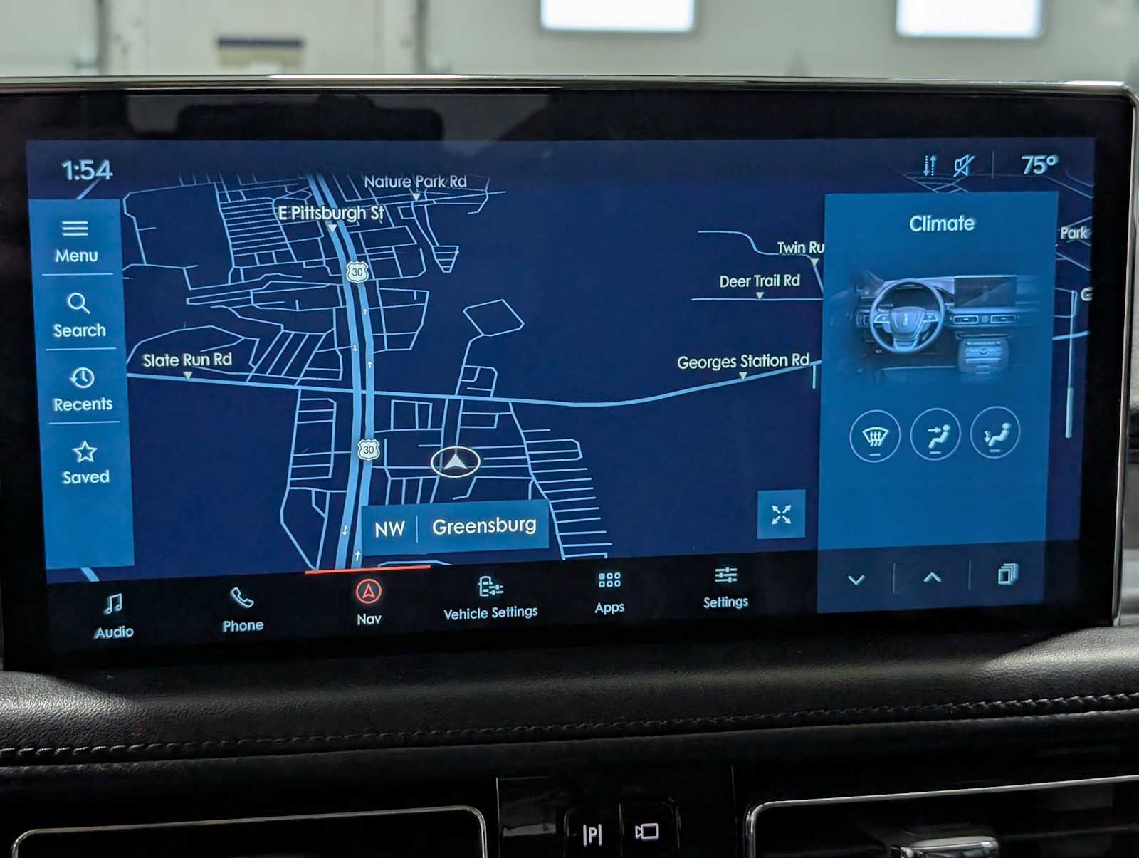 Used 2022 Lincoln Nautilus AWD w/ Premium Package image 25