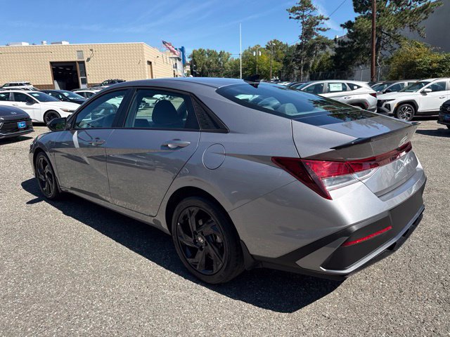 Used 2026 Hyundai Elantra Sport FWD image 20