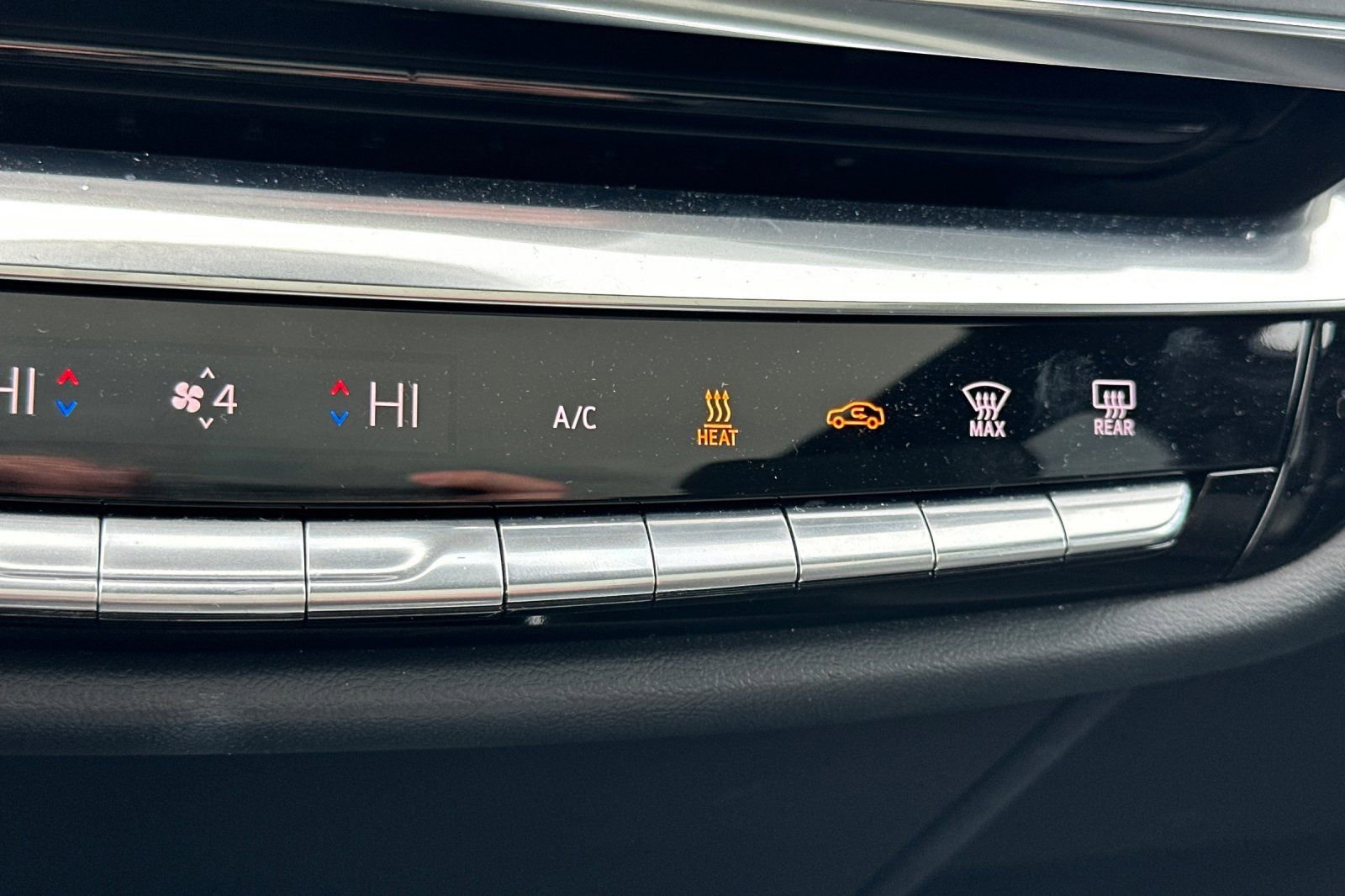 Certified 2024 Cadillac Lyriq Tech w/ Driver Assist Package image 30