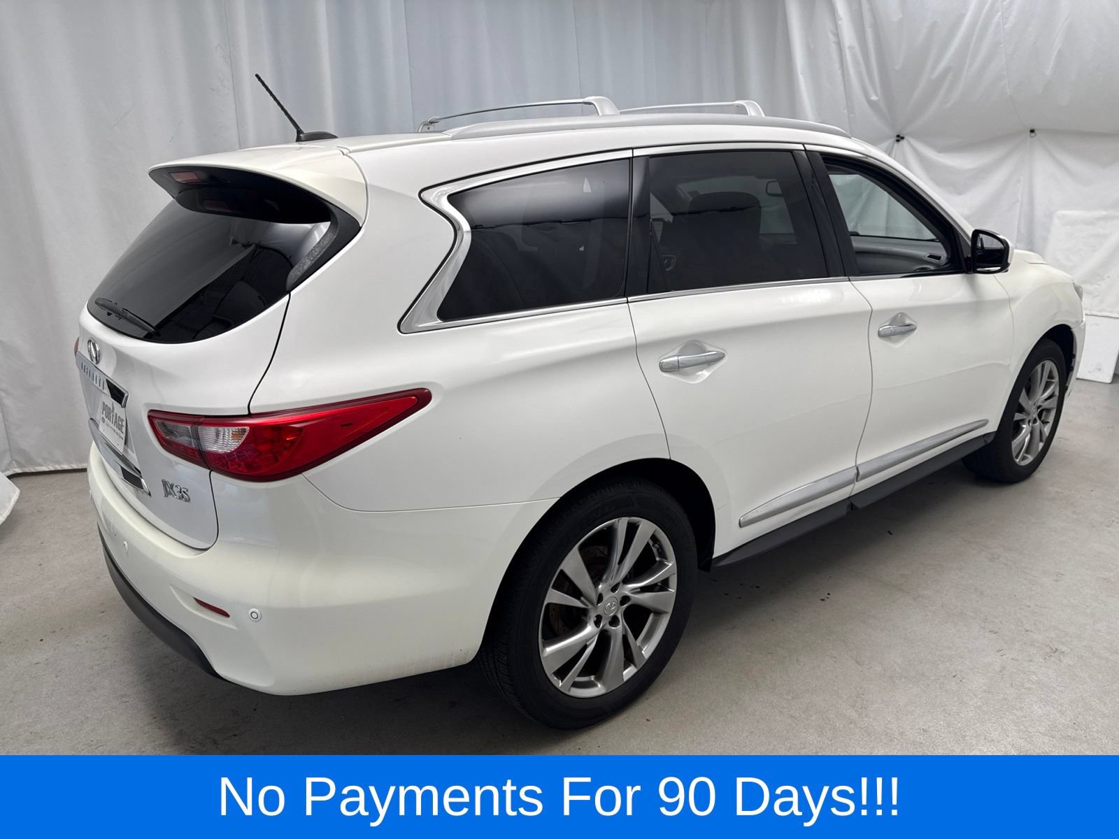 Used 2013 INFINITI JX35 AWD w/ Premium Pkg image 4