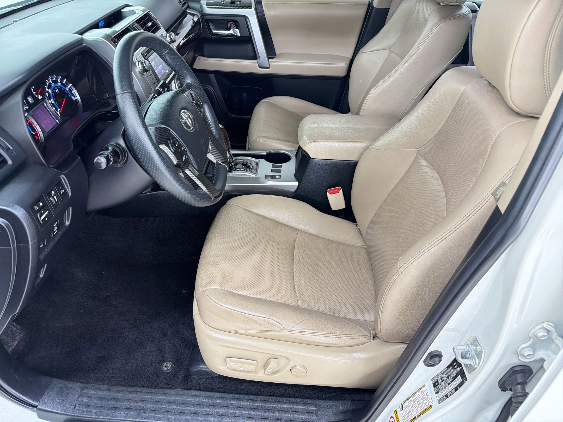 Used 2019 Toyota 4Runner Limited AWD/4WD image 5