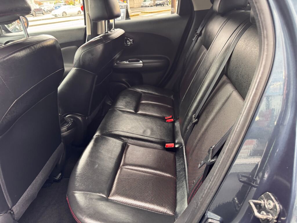 Used 2011 Nissan Juke SL image 9