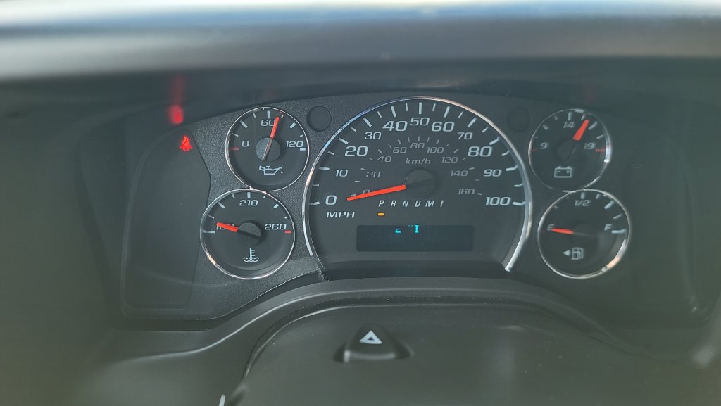New 2025 Chevrolet Express 2500 w/ Communications Package RWD image 20
