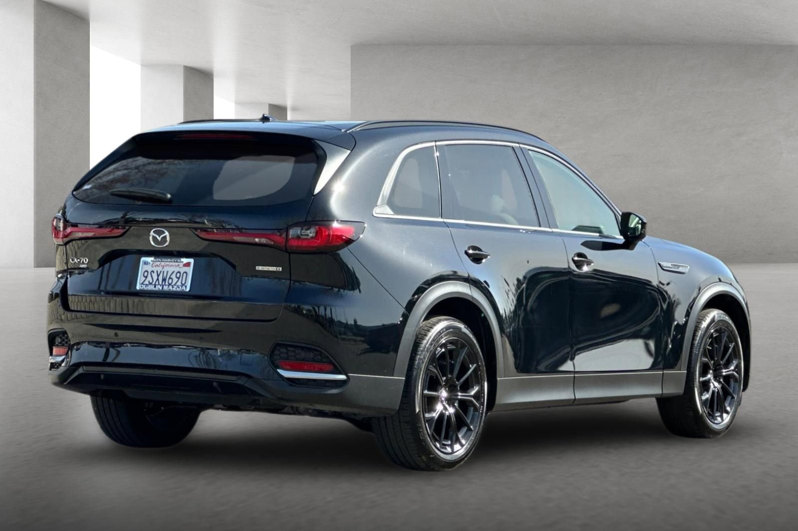 Certified 2025 MAZDA CX-70 3.3 Turbo w/ Premium Package image 4