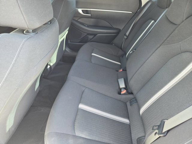 Certified 2025 Hyundai Sonata SE FWD image 30