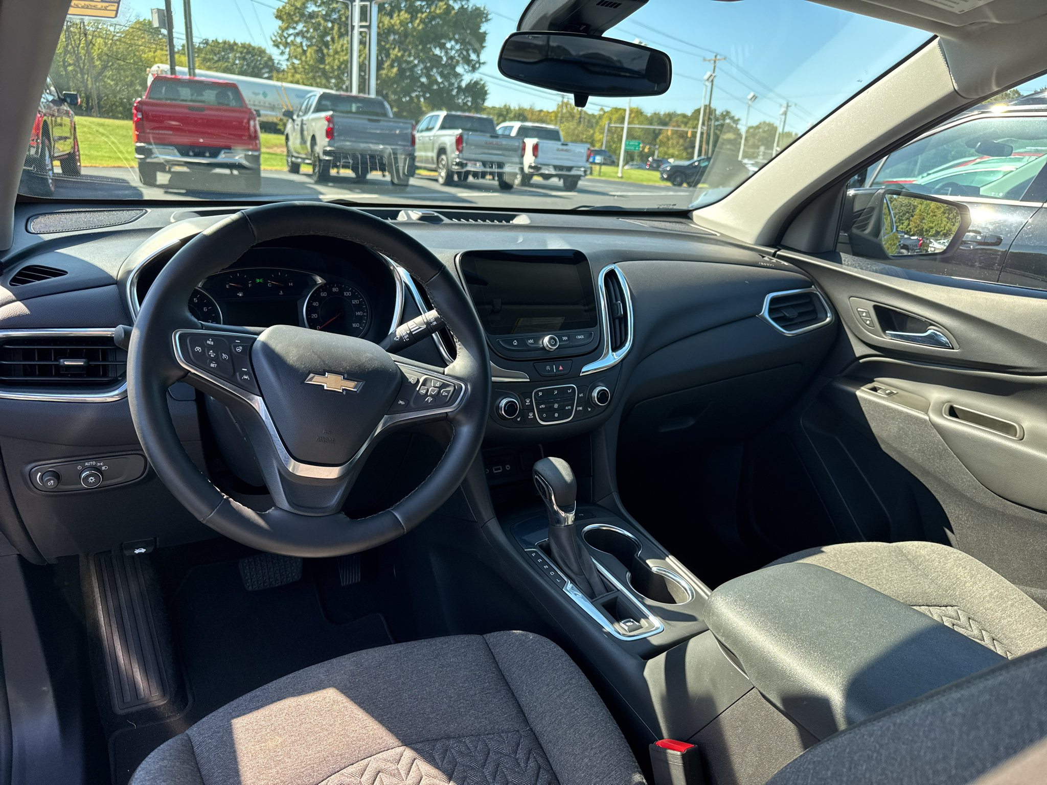 Used 2024 Chevrolet Equinox LT FWD image 7