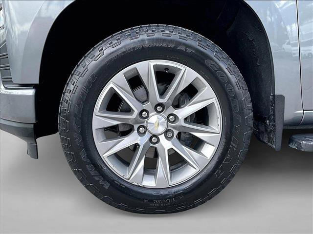 Used 2021 Chevrolet Silverado 1500 High Country w/ Technology Package image 10