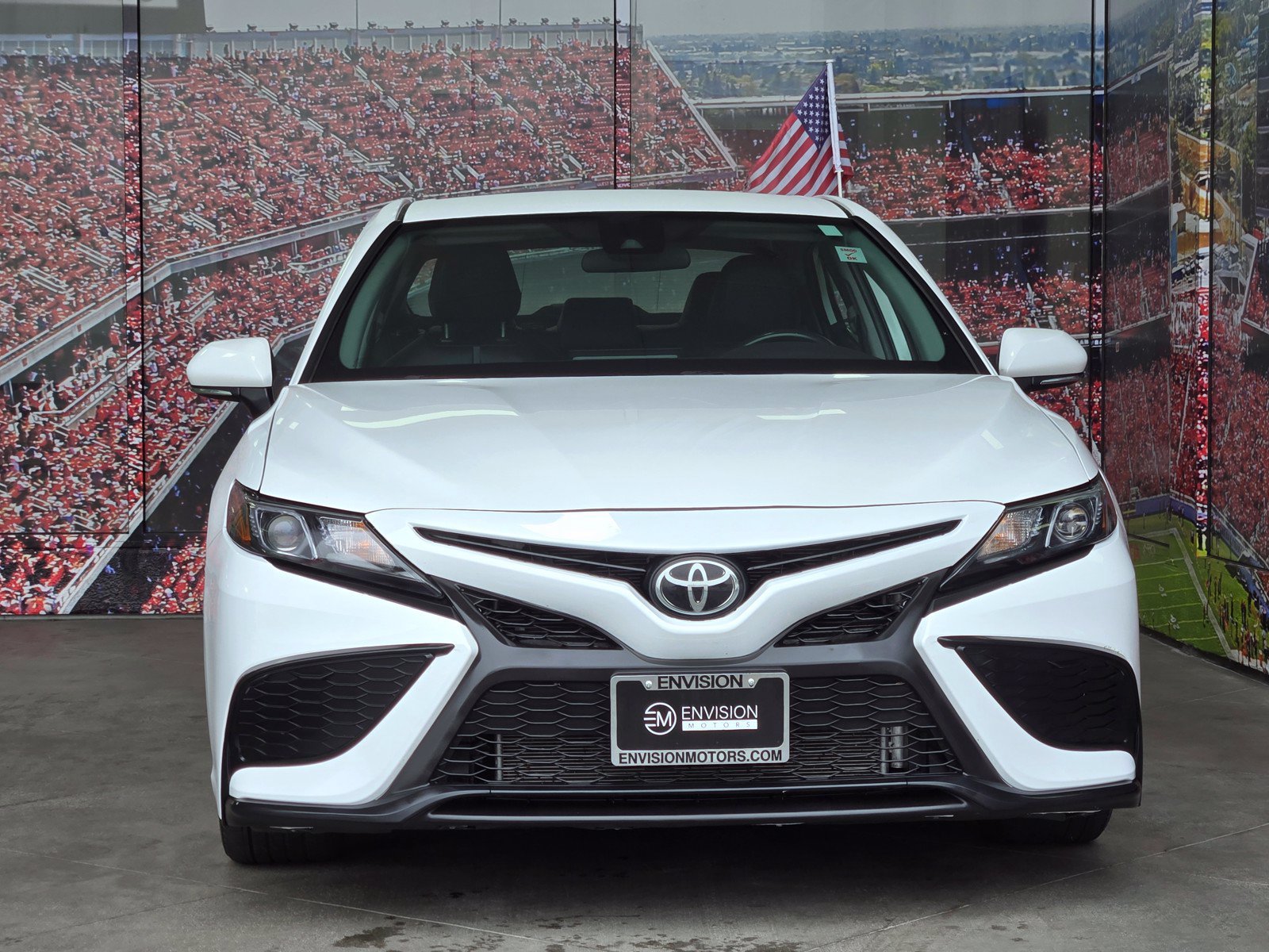 Certified 2023 Toyota Camry SE FWD image 3