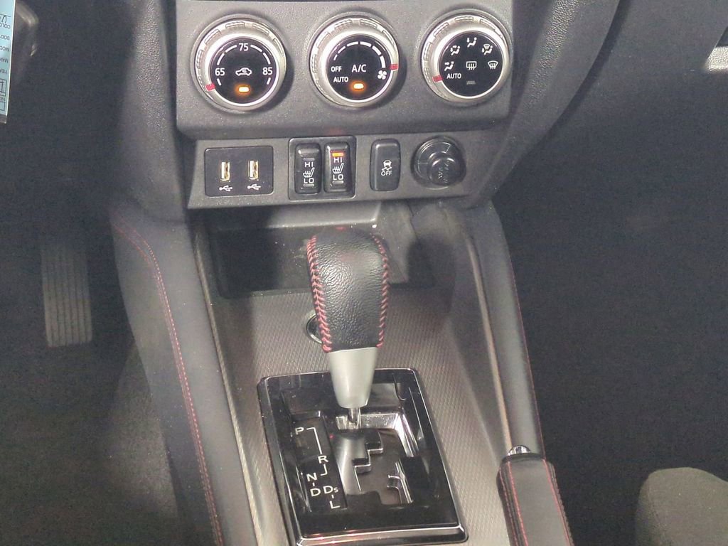 Used 2024 Mitsubishi Outlander Sport ES AWD/4WD image 21
